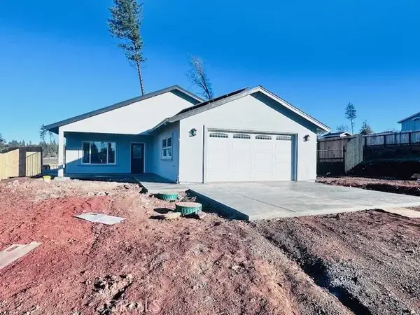 839 Central Park Drive, Paradise, CA 95969