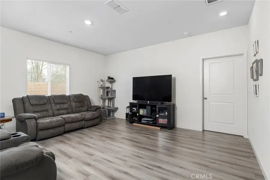 5101 Mclaren Drive, Redding, CA 96002 - #3