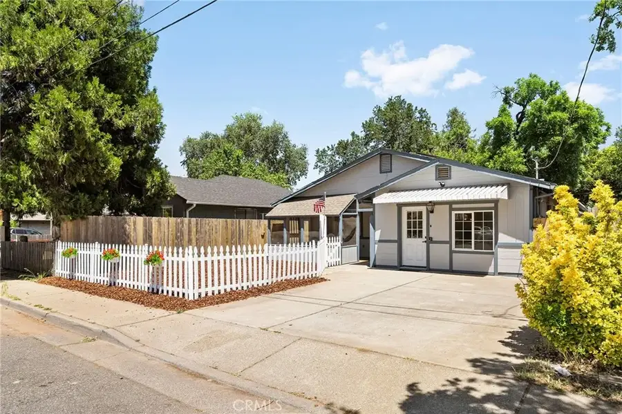 1761 Elm Street, Chico, CA 95928 - #2