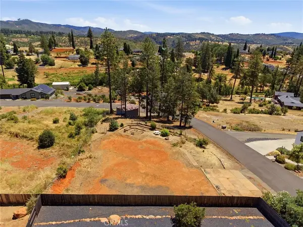 1933 Hillpark Lane, Paradise, CA 95969