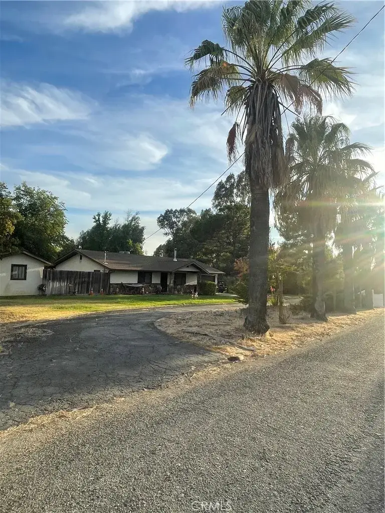 23465 Carona Ave, Corning, CA 96021 - #3