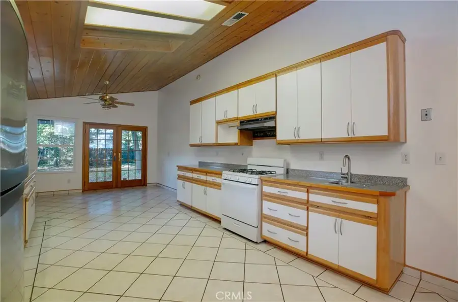 913 Arbutus, Chico, CA 95926 - #3