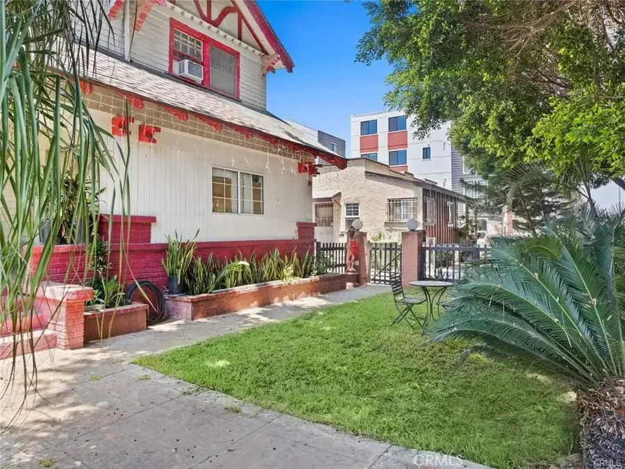 2921 Kenwood Avenue, Los Angeles, CA 90007 - Image #2