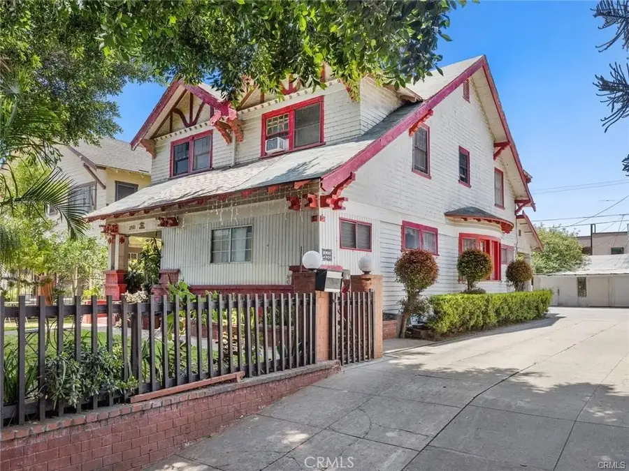 2921 Kenwood Avenue, Los Angeles, CA 90007 - Image #3
