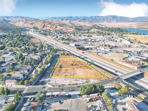 31426 The Old Road North, Castaic, CA 91384