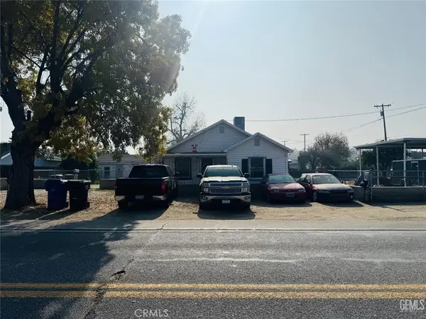 7805 Panama Road, Lamont, CA 93241