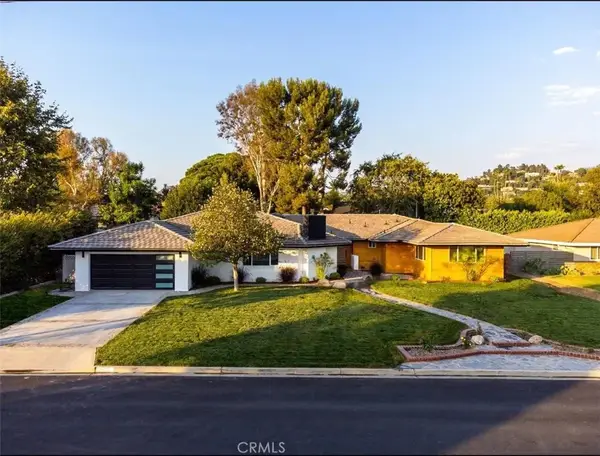 1271 Brittany Cross Road, Santa Ana, CA 92705