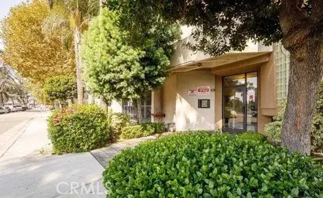 15455 Sherman Way #18, Van Nuys, CA 91406