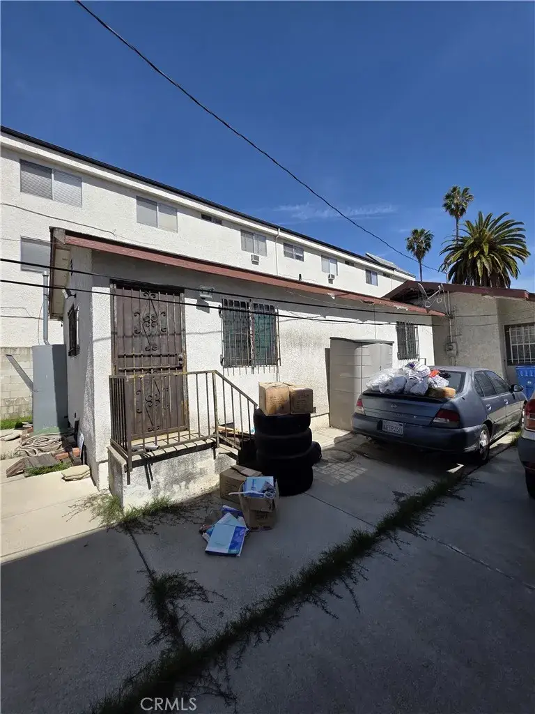 527 N Hobart Boulevard, Los Angeles, CA 90004 - Image #2