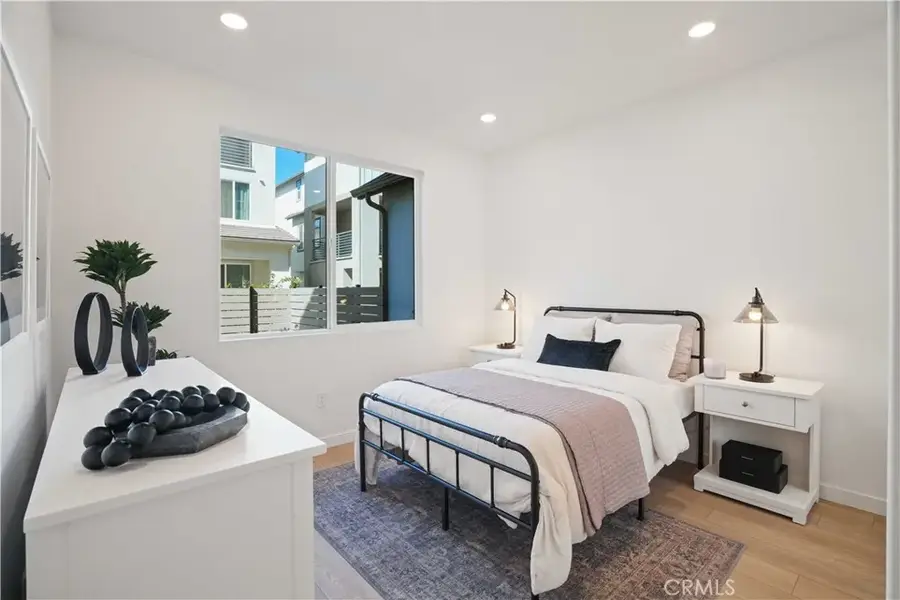 27319 Bear Creek Lane, Valencia, CA 91381 - Image #3