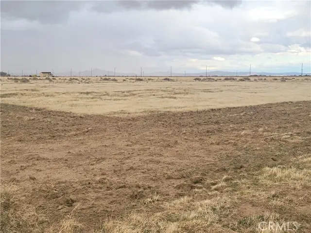 72 W Avenue C, Lancaster, CA 93536 - #3