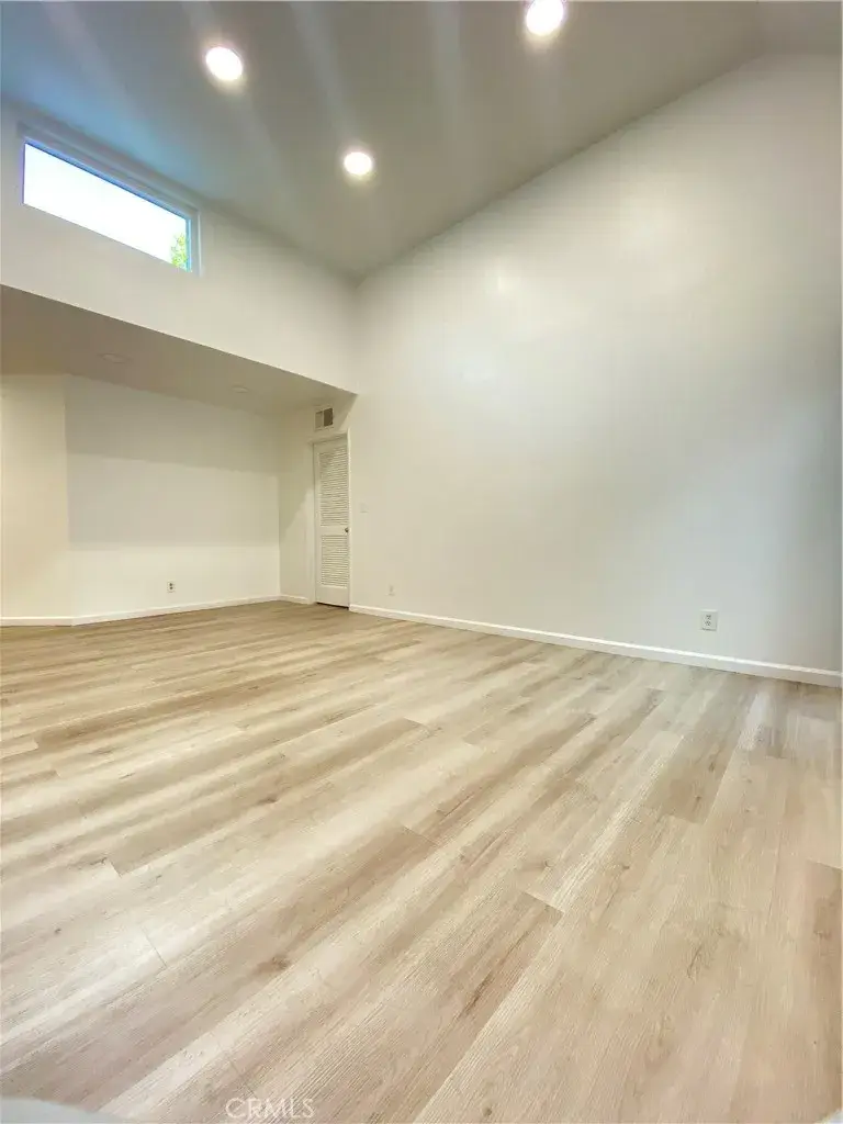 18645 Hatteras Street #278, Tarzana, CA 91356 - Image #3