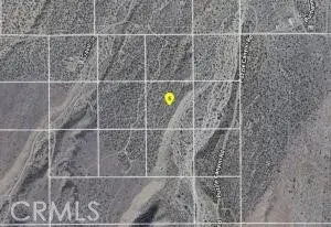 250 E Vic Avenue Z14, Llano, CA 93544 - Image #1