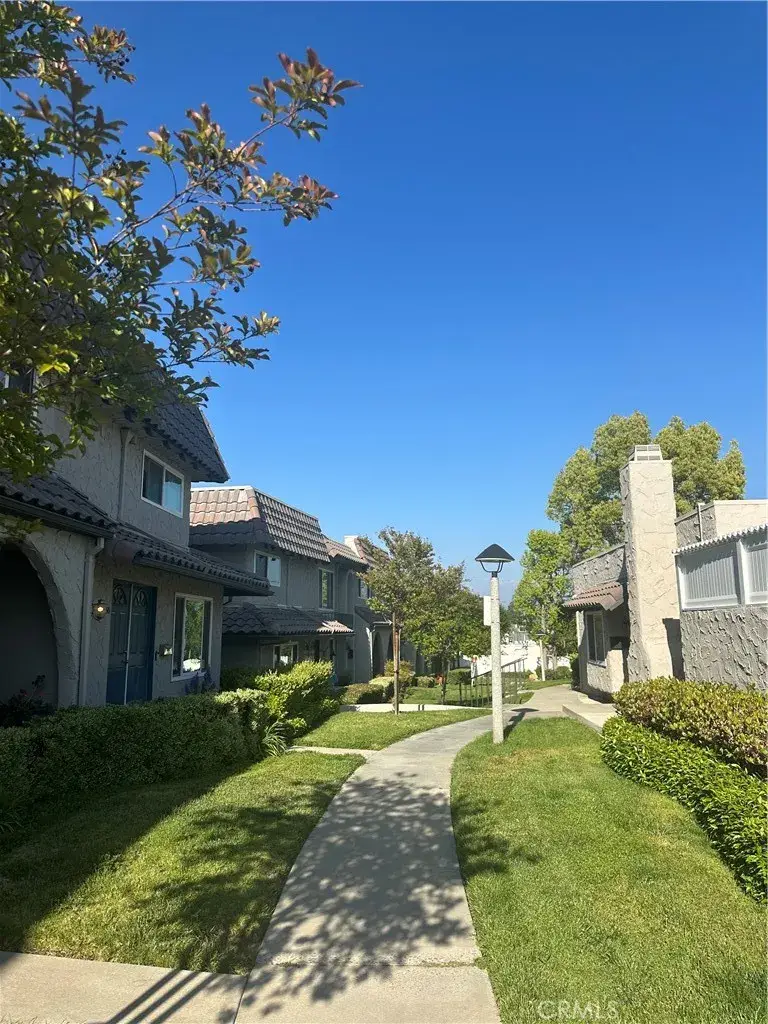 25260 Avenida Dorena, Newhall, CA 91321 - Image #1