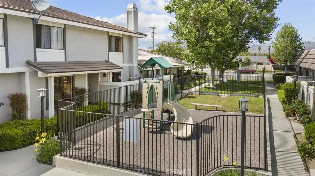 2346 Royal Avenue #9, Simi Valley, CA 93065 - Image #1