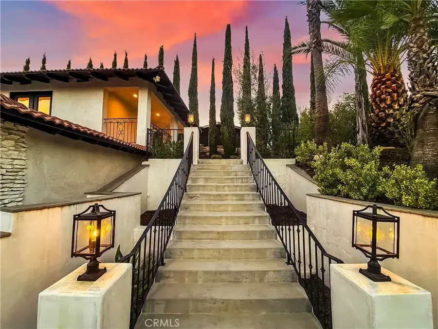 567 Lone Oak Drive, Thousand Oaks, CA 91362 - Image #3