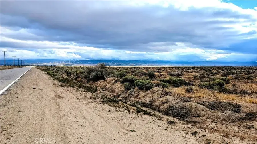 60 W Avenue E-10, Lancaster, CA 93536 - #2