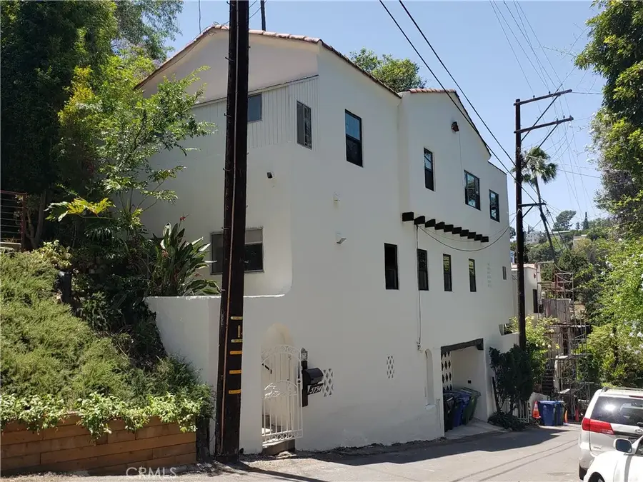 5734 Cazaux Drive, Los Angeles, CA 90068 - Image #2