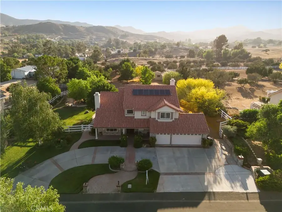 32755 Dorama Avenue, Acton, CA 93510 - Image #2