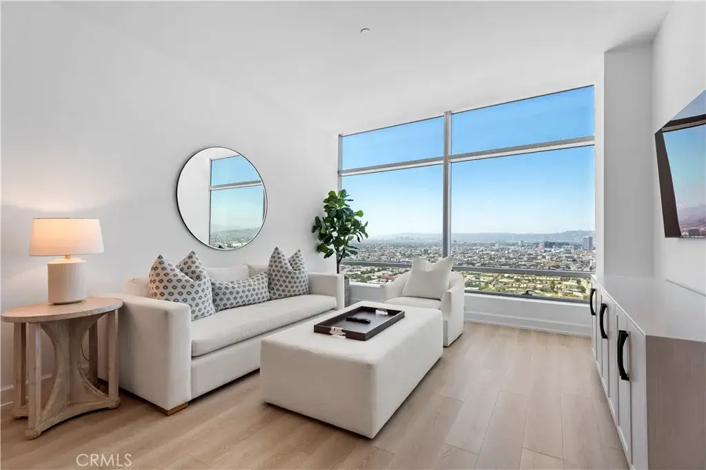 900 W Olympic Boulevard #34F, Los Angeles, CA 90015 - Image #1