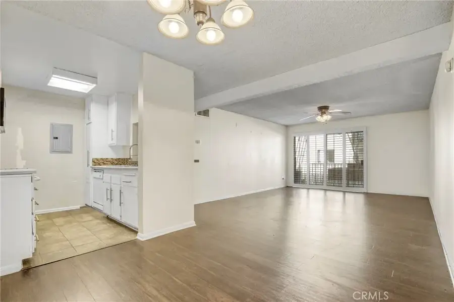 5460 White Oak Avenue #F105, Encino, CA 91316 - Image #3