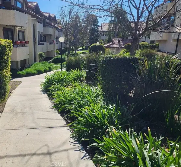 27971 Sarabande Lane #230, Canyon Country, CA 91387