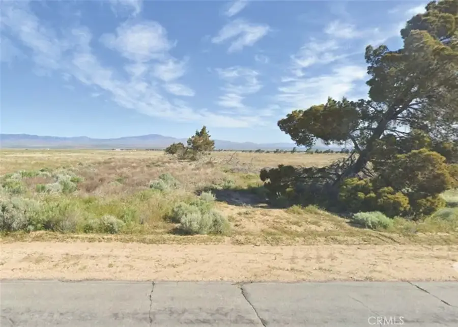 18741 Avenue F-8, Lancaster, CA 93536 - #2