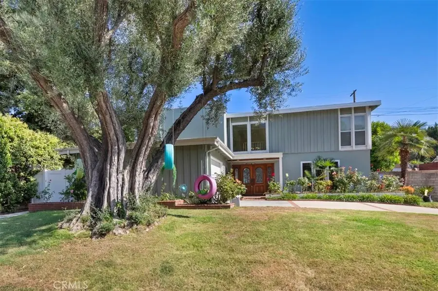 22666 Margarita Drive, Woodland Hills, CA 91364 - Image #3