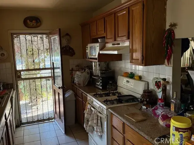 14761 Astoria Street, Sylmar, CA 91342 - #3