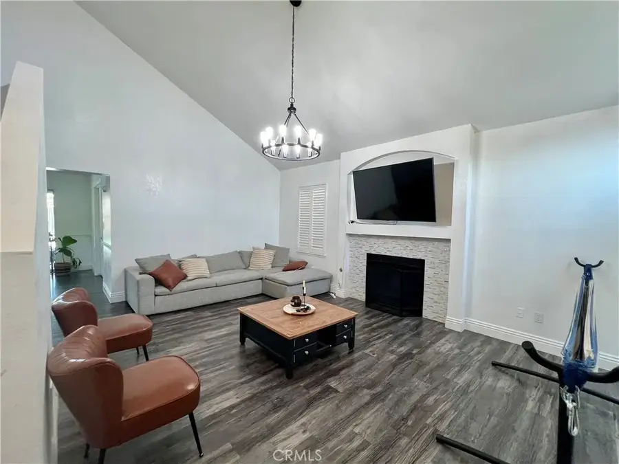 14016 Las Entradas, Bakersfield, CA 93314 - Image #3