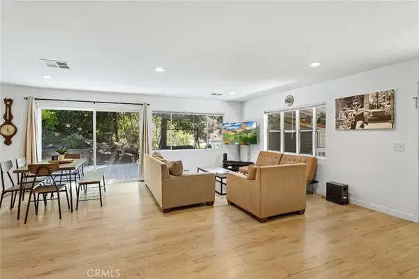 23777 Mulholland #118, Calabasas, CA 91302