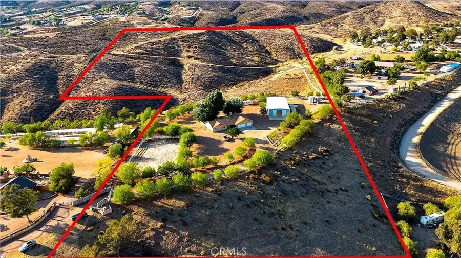 11709 Mint Canyon Road, Agua Dulce, CA 91390 - Image #2