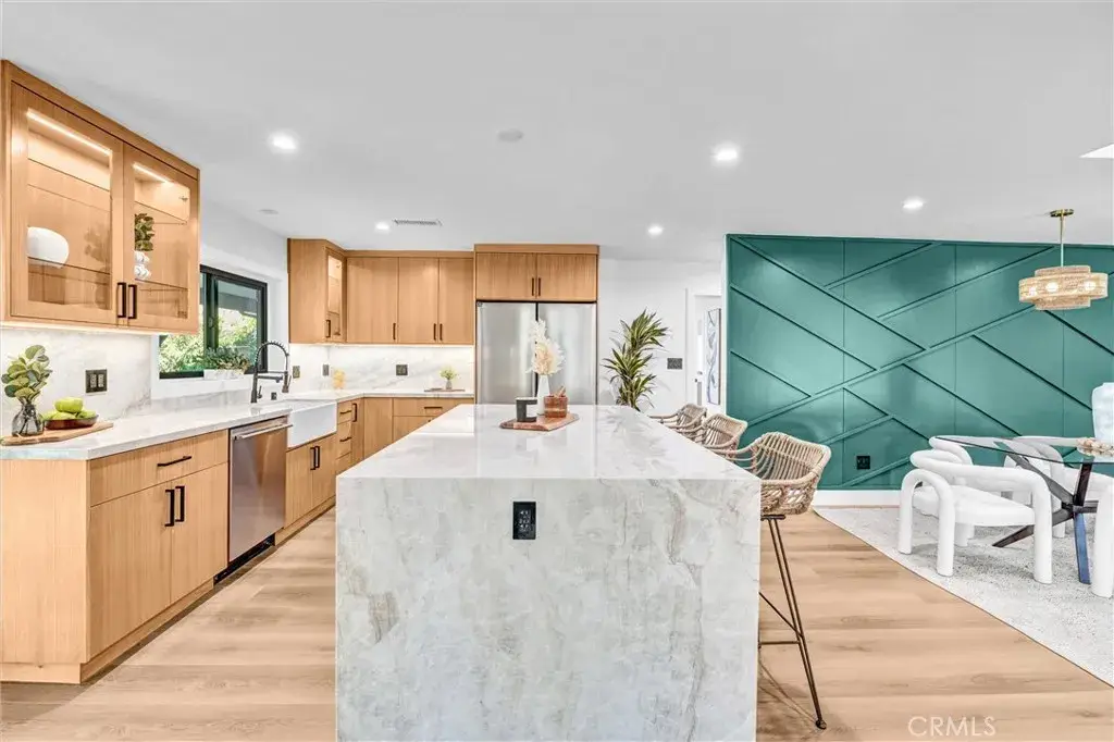 15577 Otsego Street, Encino, CA 91436 - Image #1