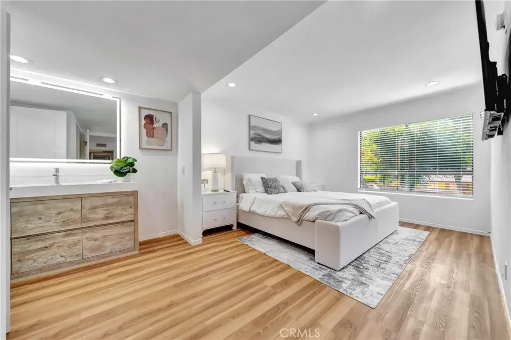 22100 Burbank Boulevard #230C, Woodland Hills, CA 91367 - Image #1