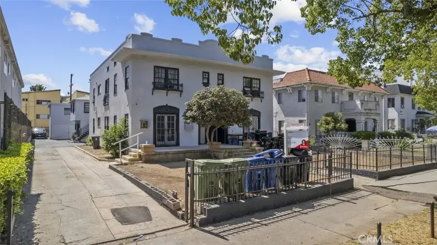 525 N Kenmore Avenue, Los Angeles, CA 90004 - Image #3