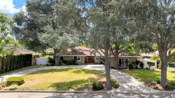 19832 Redwing Street, Woodland Hills, CA 91364
