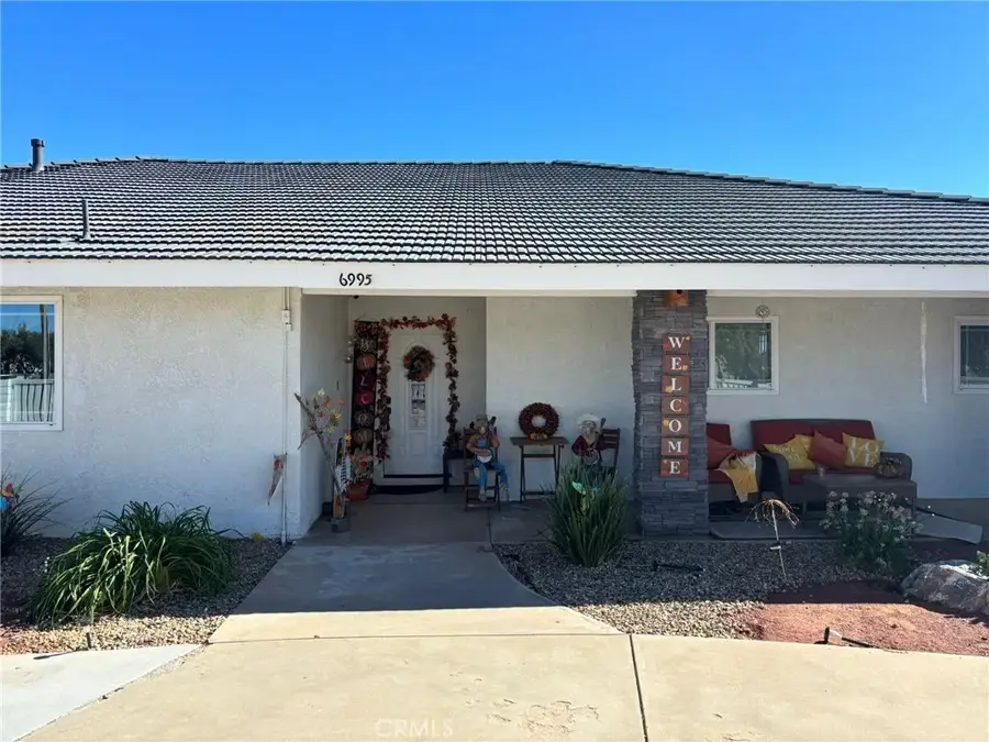 6995 Summit Valley Road, Hesperia, CA 92345 - #3
