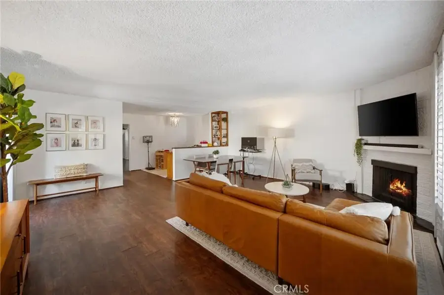 1301 17th Street #105, Santa Monica, CA 90404 - Image #2