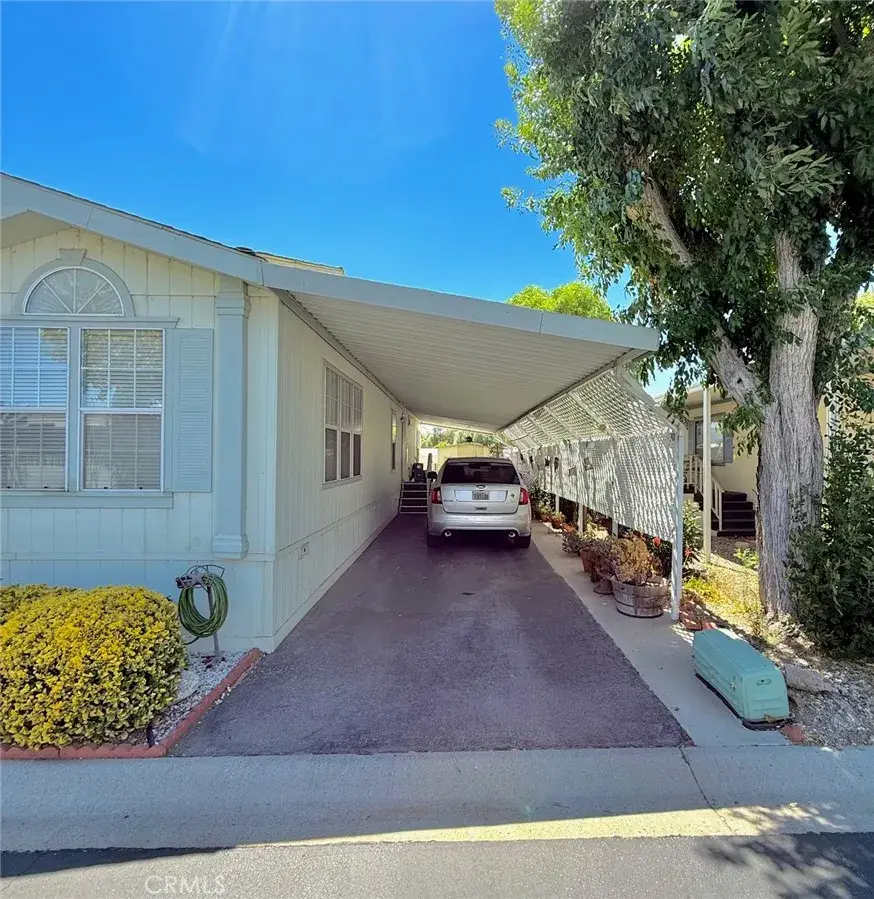 26521 Cockleburr Lane, Canyon Country, CA 91351 - Image #2