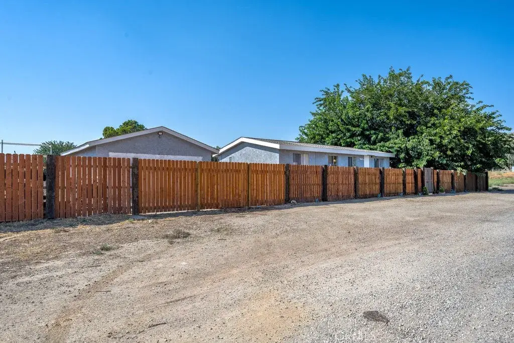 1120 Harold Ash Avenue, Palmdale, CA 93550 - Image #1