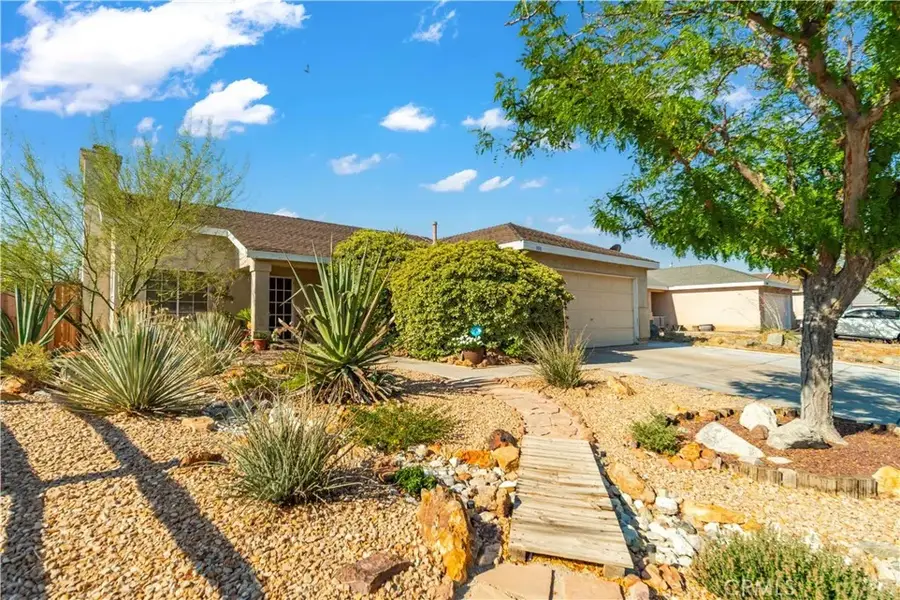 1016 Armstrong Avenue, Rosamond, CA 93560 - Image #2