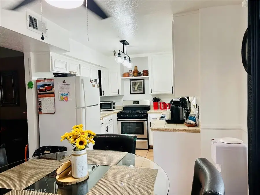 13522 Glenoaks Boulevard #4, Sylmar, CA 91342 - Image #3