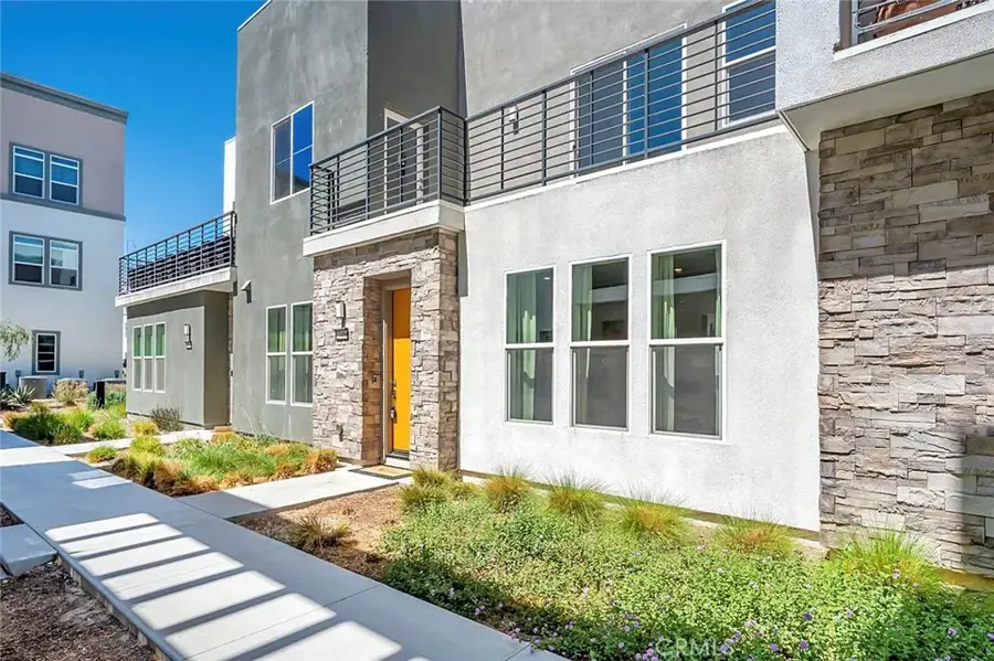 27456 Stipa Place, Valencia, CA 91381 - Image #2