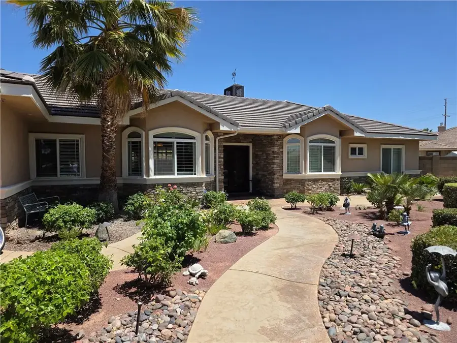 42036 Desert Sage Ave, Lancaster, CA 93536 - Image #2