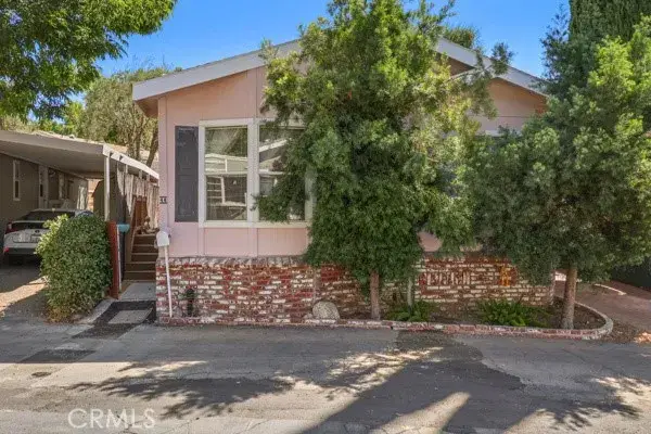 4201 Topanga Canyon #40, Woodland Hills, CA 91364