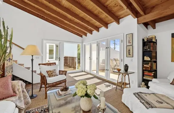 2842 Seabreeze Drive, Malibu, CA 90265