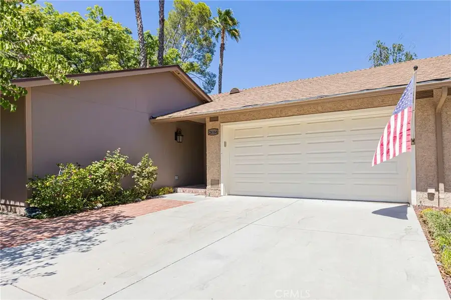 26166 Rainbow Glen Drive, Newhall, CA 91321 - Image #2