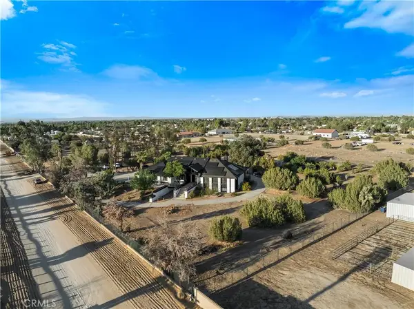 40646 27th Street West, Palmdale, CA 93551