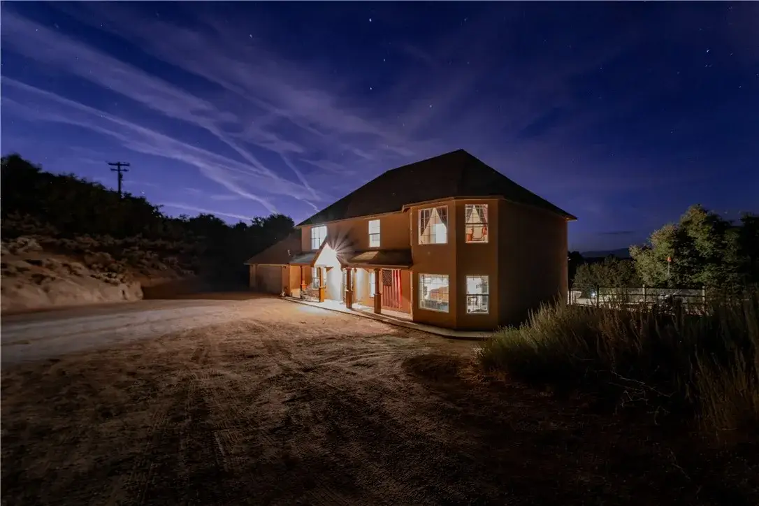 24261 Jacaranda Drive, Tehachapi, CA 93561 - Image #1