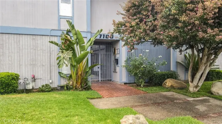 7100 Woodman Avenue, Van Nuys, CA 91405 - Image #2